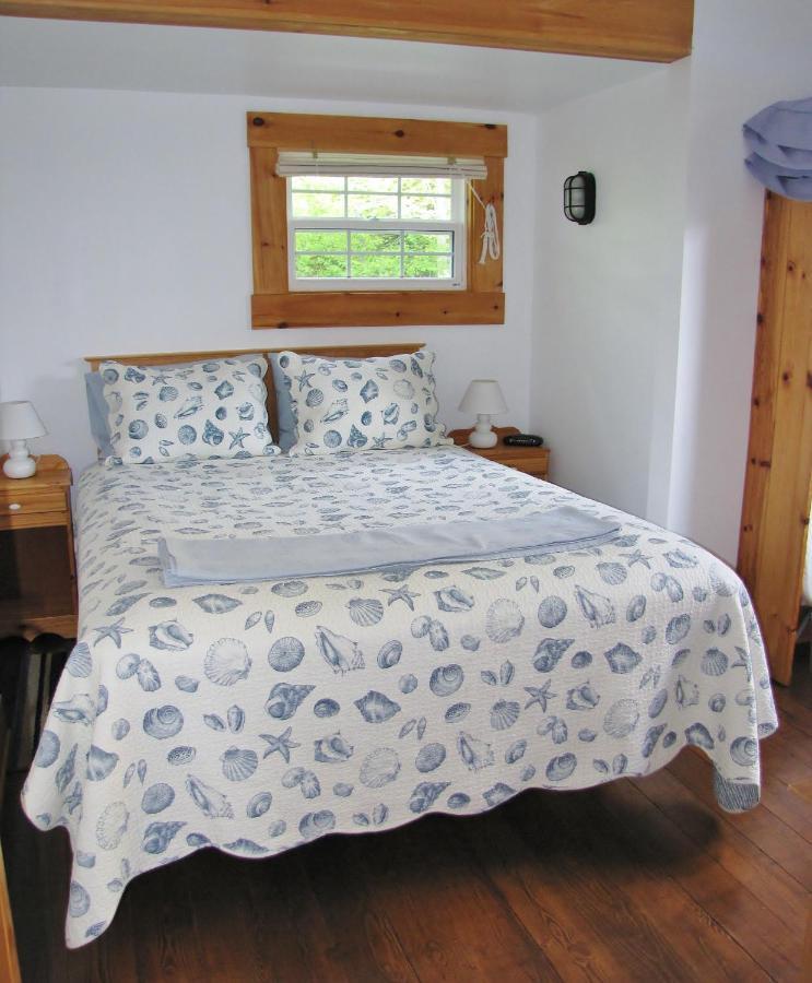 Larinda'S Landing Oceanfront Cottages Halifax Exterior photo